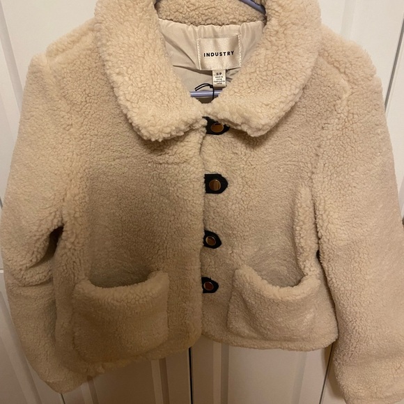 Industry Faux Shearling Teddy Jacket Cream Cozy Button Coat Size S - Picture 5 of 7